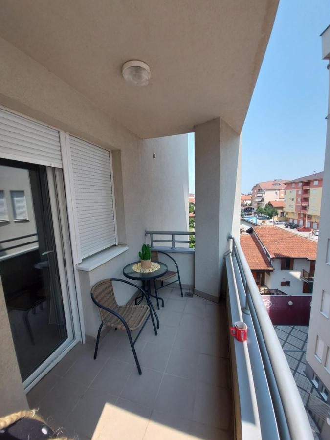 RoyalWing apartman Jagodina Eksteriør billede